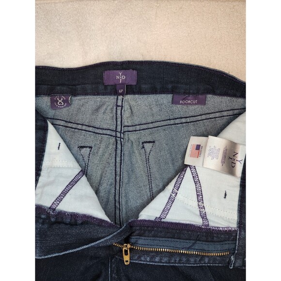 NYDJ Not Your Daughters Jeans Sz 6 Petite Dark Wash Denim Crop Bootcut Lift Tuck - Picture 2 of 9